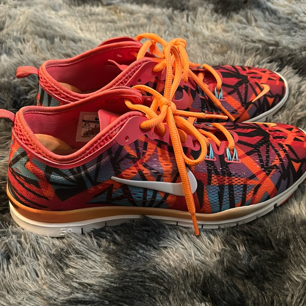 Nike free runs